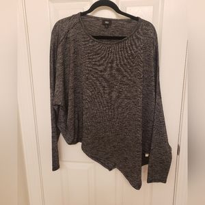 Asymmetrical long sleeved top